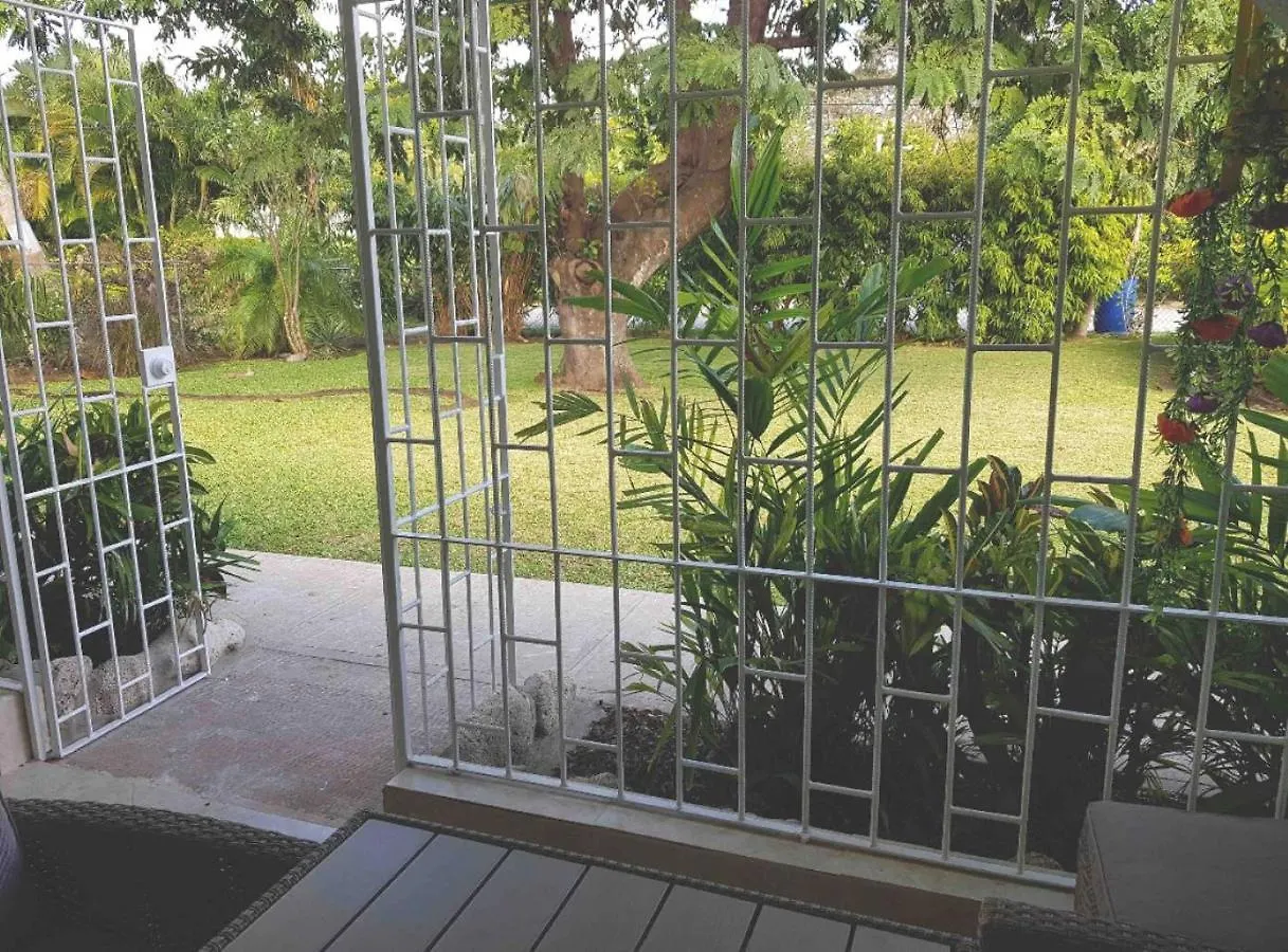 West Coast 1 Bedroom Apartment 66 - Close To Beach 세인트 제임스